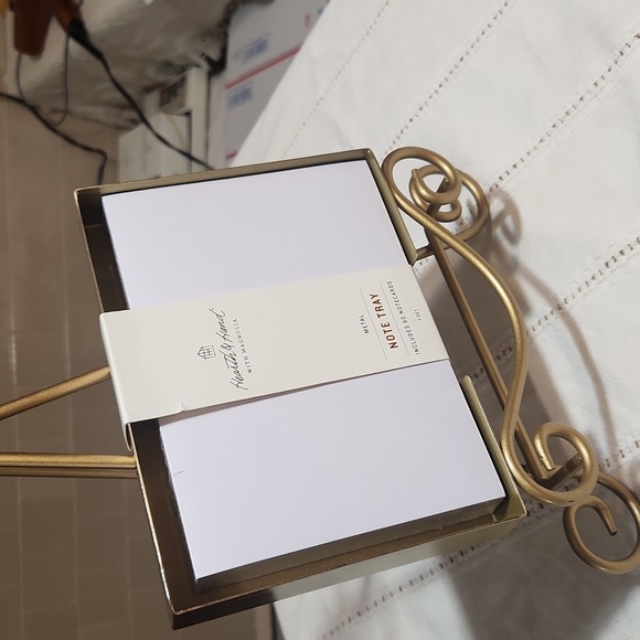 HEARTH&HAND with MAGNOLIA note Tray - Picture 3 of 9